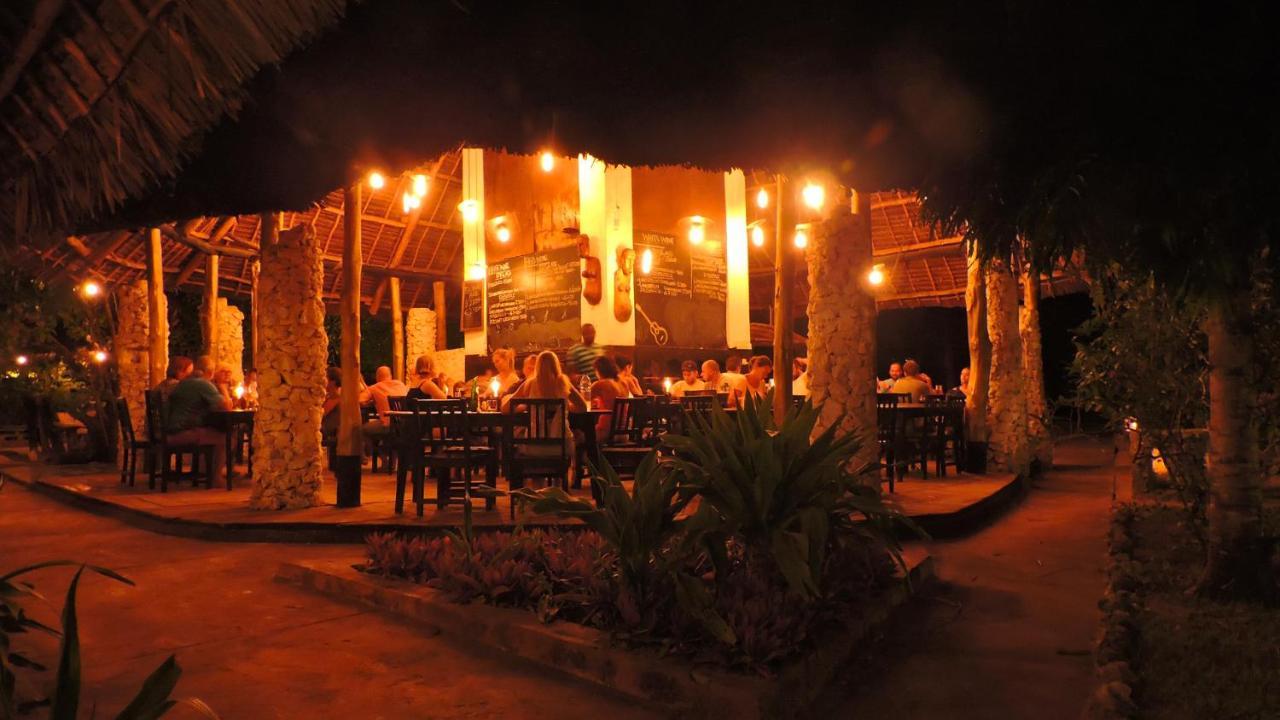 Paje By Night Bungalows Bagian luar foto