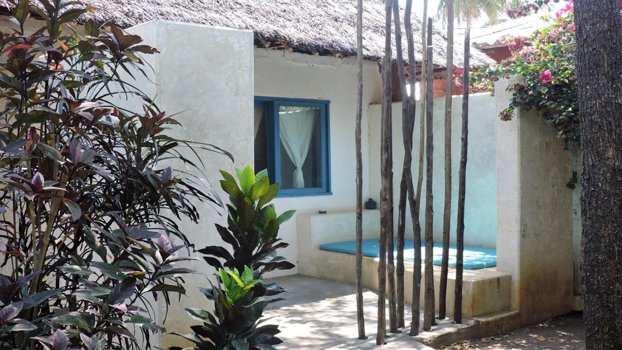 Paje By Night Bungalows Bagian luar foto