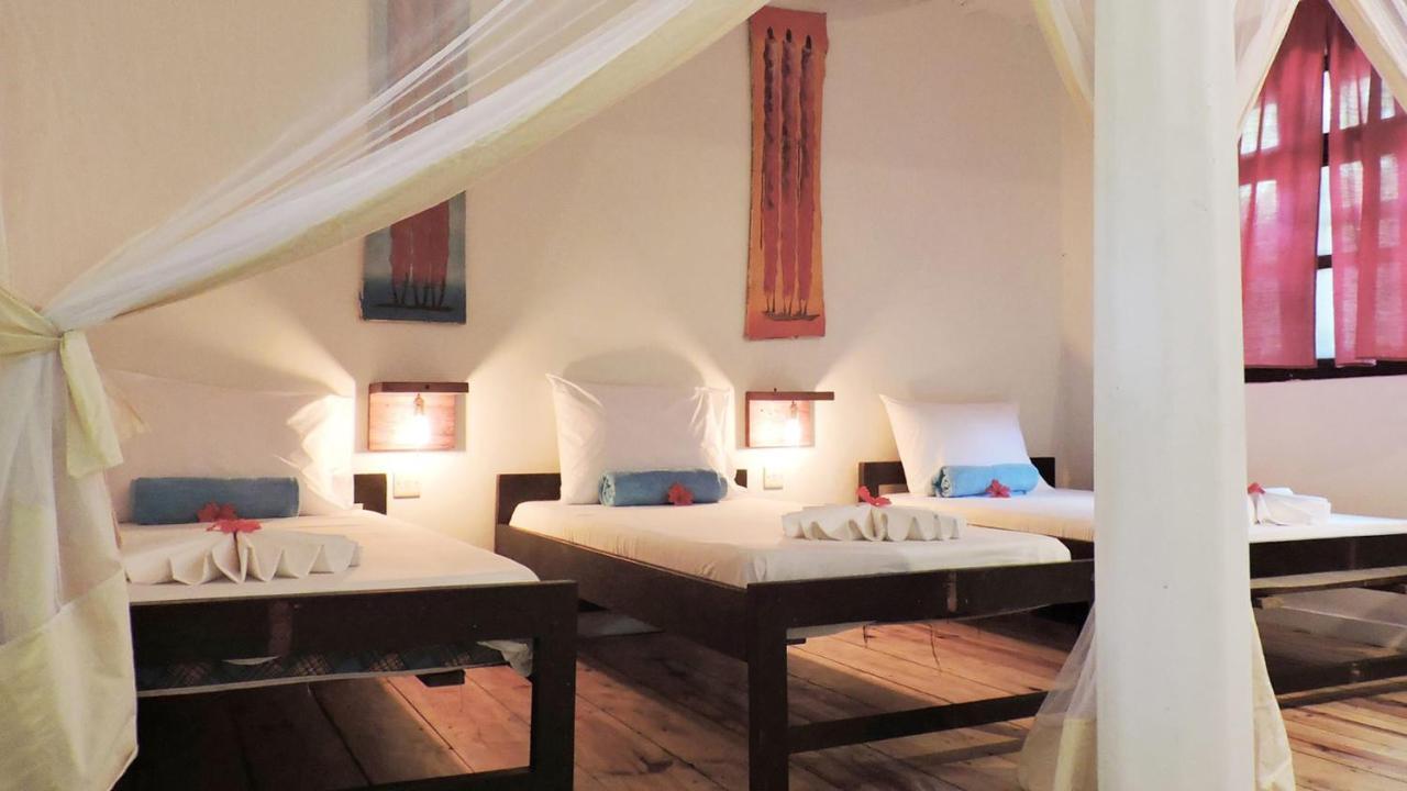 Paje By Night Bungalows Bagian luar foto
