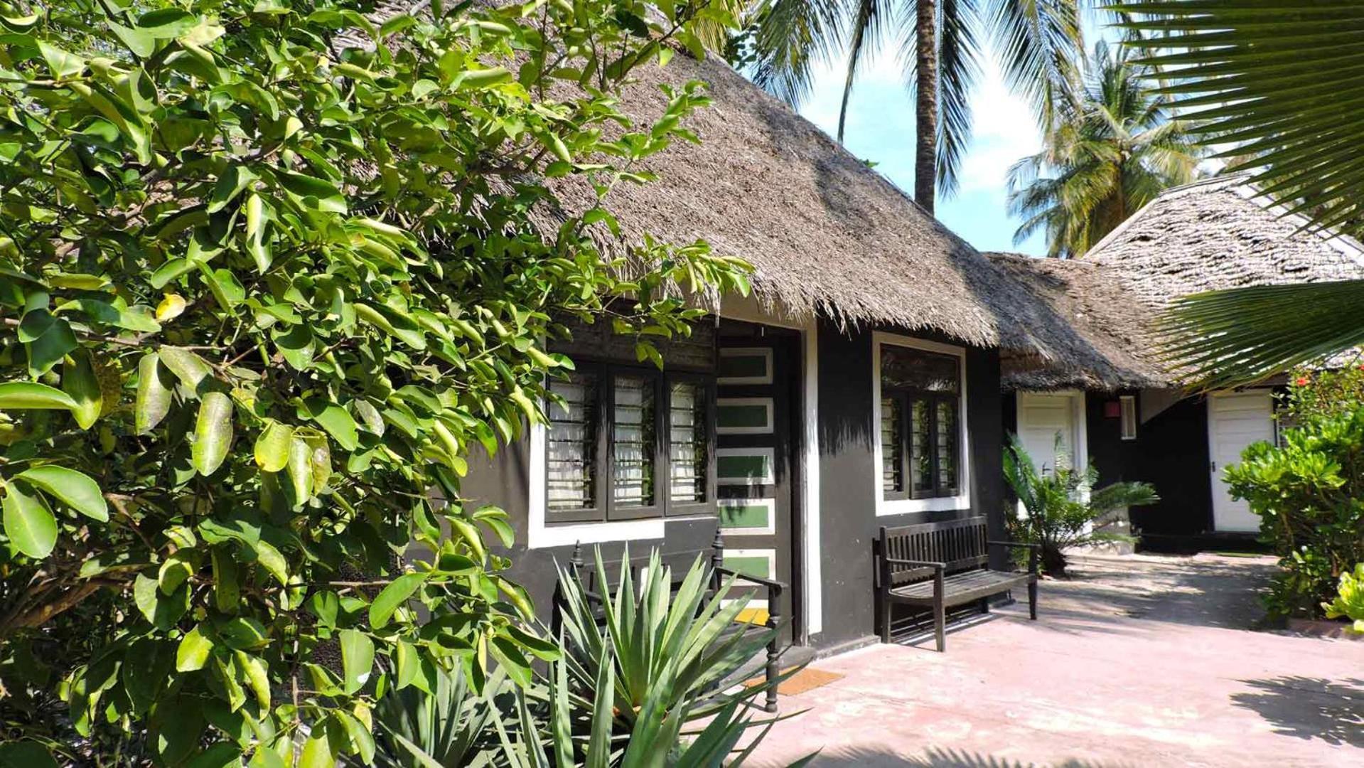 Paje By Night Bungalows Bagian luar foto